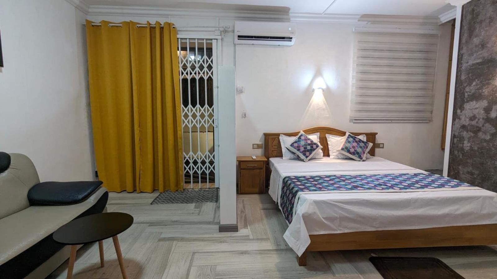 Happy House - Cosy Apartment With Private Pool And Walking Distance To Blue Bay Beach Exterior photo
